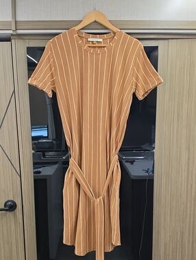 🌻STRIPED, MIDI T-SHIRT DRESS" BY " DOWNEAST" 🌻